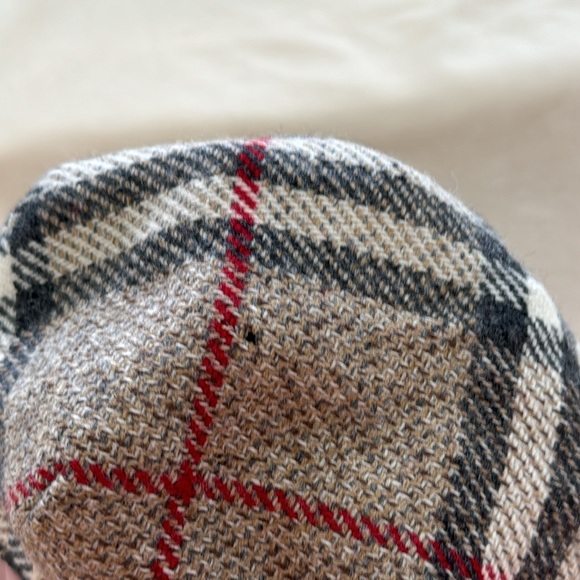 Burberry Hat - Picture 10 of 10